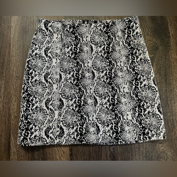 Free People Snakeskin Print Mini Skirt -2 - Picture 8 of 15